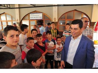 Tütüncü Çocukları Ödüllendirdi