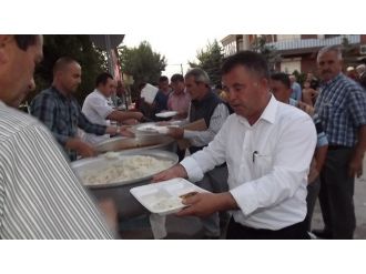 Karaörenlilerden 3 Bin 500 Kişilik Dev İftar Yemeği