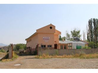 Oltu Mezbahanesi Mikrop Saçıyor