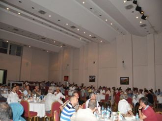 Muş’ta Özel İdare Çalışanları İftar Sofrasında Bir Araya Geldi