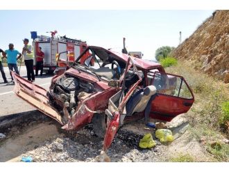 Bayram Tatiline Giderken Kaza Yaptılar: 1 Ölü, 5 Yaralı