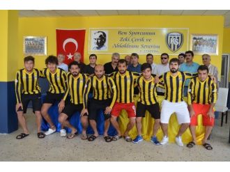 Kırıkhan Spor’da Toplu İmza Töreni