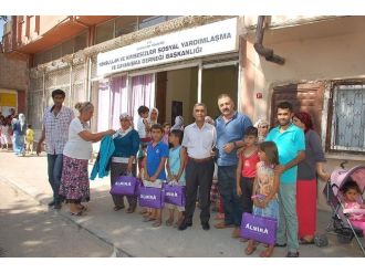 İhtiyaç Sahibi 200 Aileye Yardım Yapıldı