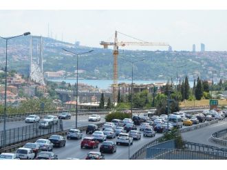 Trafikte Bayram Yoğunluğu Başladı