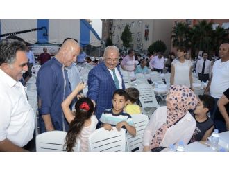 Başkan Kocamaz Mezitli Halkı İle İftarda Buluştu