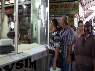 Bayram Öncesi Tatlıcılarda Hareketlilik