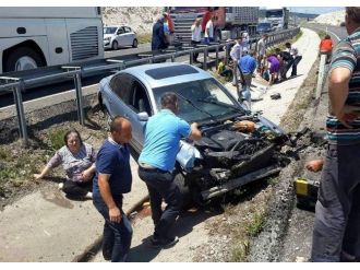 Otomobil Şarampole Devrildi: 6 Yaralı