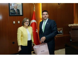 Abd Adana Konsolosu Espinoza’dan Başkan Şahin’e Veda Ziyareti