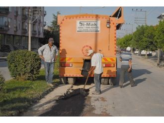 Bolvadin’de Yol Onarım Çalışmaları