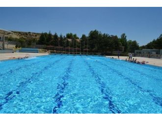 Bayramda Yüzme Havuzu Açık