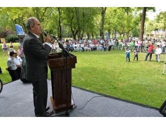 Büyükşehir Belediyesi Başarılı Öğrencileri Ödüllendirdi