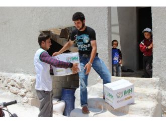 İhh’dan Suriye’ye 550 Tır’lık Yardım