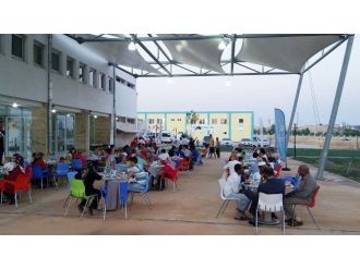 Gençlik Merkezi’nden İftar Yemeği