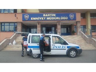 Bartın Polisinden 74 Aileye Yardım Paketi