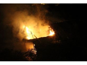 Çemişgezek’te Korkutan Yangın