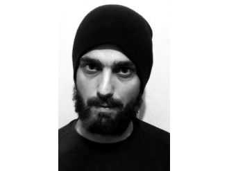 Odunlukta İntihar Etti