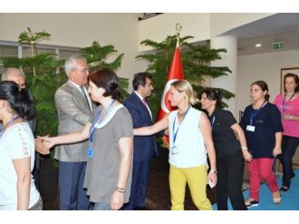 Kocaeli Valisi Güzeloğlu, Personeli İle Bayramlaştı