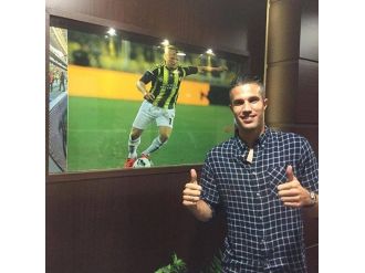 Kuyt’tan Van Persıe’ye Tebrik