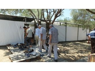 Cami Olmadığı İçin Namazlarını Çadırda Kılıyorlar