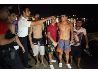 Gençlerin Deniz Eğlencesi Ekipleri Alarma Geçirdi