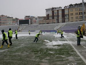 Ordu 19 Eylül Stadı Maça Yetişiyor