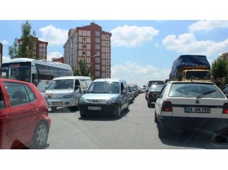 Mezarlıklarda Bayram Yoğunluğu