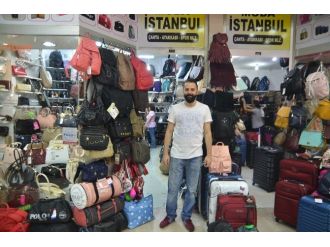 Bayram’da Tatile Gidecekler Çanta Satışlarını Arttırdı