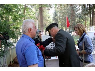 Bayram Arifesinde Kabir Ziyareti