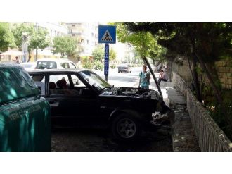 Gaziantep’te Seyir Halindeki Otomobil Alev Aldı