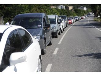 20 Kilometrelik Feribot Kuyruğu Oluştu