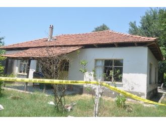 Yalnız Yaşayan Şahıs Evinden Ölü Bulundu