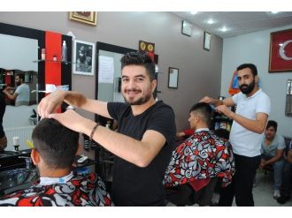 Berberlerin Arefe Günü Mesaisi Başladı