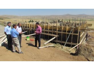 Kaymakam Tekbıyıkoğlu Güzelsu Köyü’nde Ki Çalışmaları İnceledi