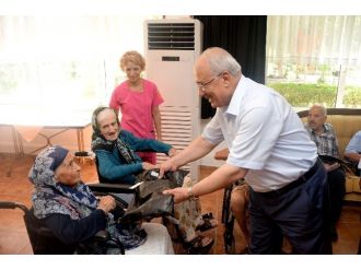 Başkan Kocamaz, Yaşlılar Ve Çocukların Bayramını Kutladı