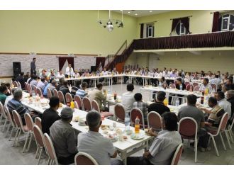 Gürün Belediye Başkanı Çiftçi, Belediye Personeliyle İftarda Buluştu