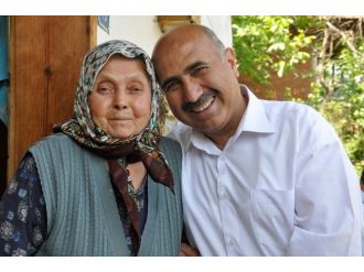 Başkan Ünlü’den Yaşlılara Bayram Ziyareti