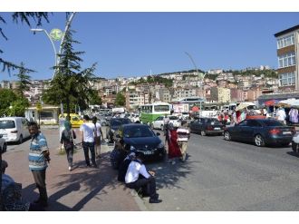 Alaplı’da Bayram Hareketliliği Başladı