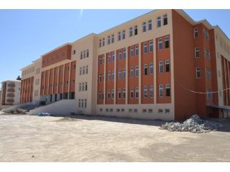 Yüksekova “Eğitim Yuvası” Haline Geldi
