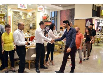 Şanlıurfa Piazza Ailesi İftar Yemeğinde Bir Araya Geldi