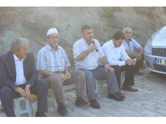 Osmaneli’de Arife Günü Mezarlık Ziyaretleri