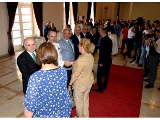 Mersin Valisi Çakacak Halkla Bayramlaştı