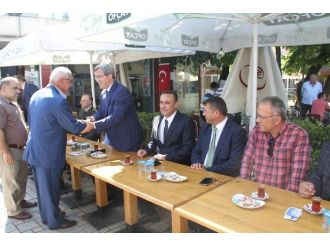 Akyazı’da Coşkulu Bayramlaşma Gerçekleşti