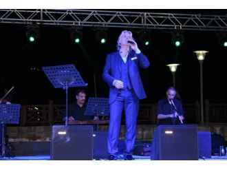 Erkan Mutlu Konseri Yoğun İlgi Gördü