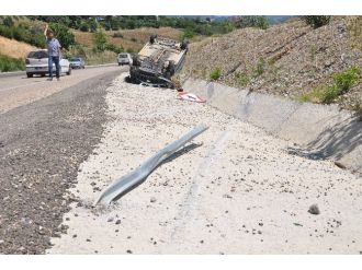 Adana’da Kamyonet Takla Attı: 2 Yaralı