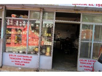 48 Yıldır Bu İşi Yapıyor