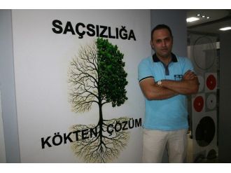 Genç Siyasetçi Saç Ektirdi