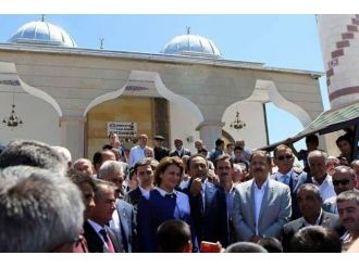 Mehmet Özhaseki İlçelere Bayram Ziyaretinde Bulundu