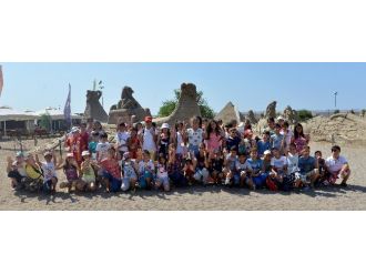 Muratpaşalı Çocuklardan Kum Heykellere Gezi