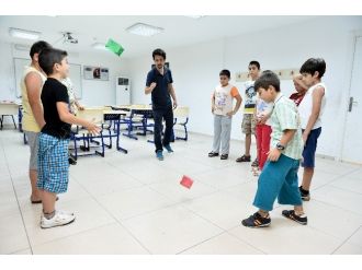 Muratpaşa’dan 400 Öğrenciye Eğitim