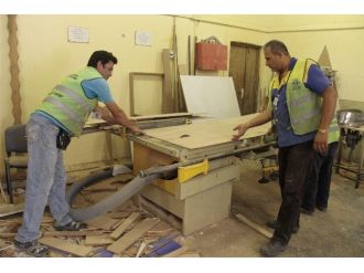 Ahşap Molozlardan Kent Mobilyası